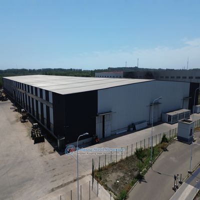 耐火材料を備えた 鉄筋構造の倉庫