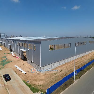 天然照明のための半透明パネルとカスタム鋼構造倉庫