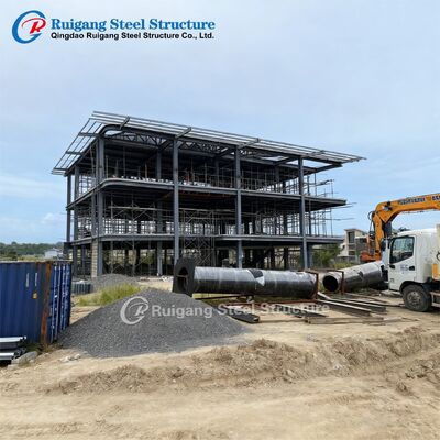 風力加圧 時速300kmまで 熱浸しガルバニゼーションとQ355/Q235鋼級の多階建ての鋼鉄ビル